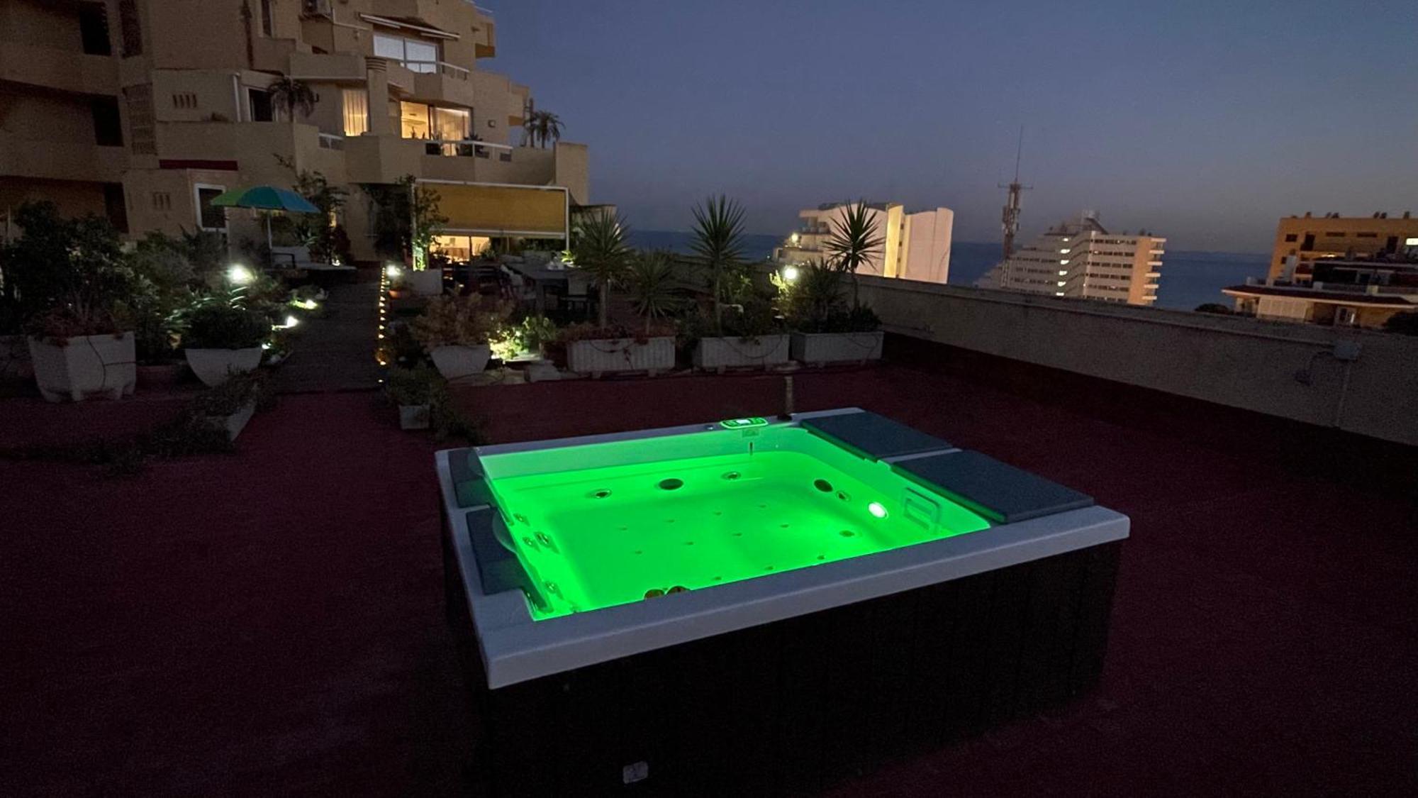550 M2 Luxury Penthouse - Jacuzzi, Golf & Beach Benalmádena Eksteriør billede